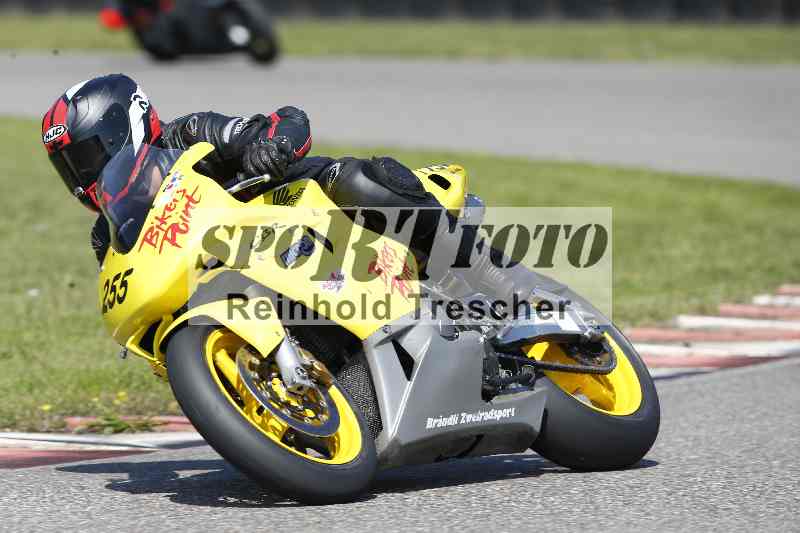 /44 09.08.2025 Plüss Moto Sport ADR/Freies Fahren/255